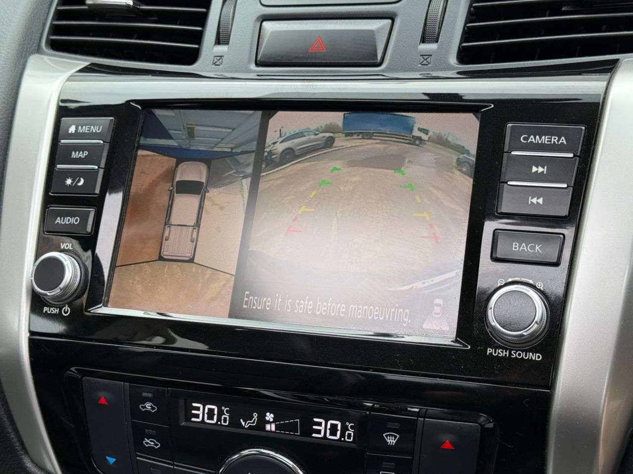 A 2021 NISSAN NAVARA 2.3 dCi N-Guard Pickup Double Cab 4dr Diesel Auto 4WD Euro 6 (190 ps) KEYLE A 2021 NISSAN NAVARA 2.3 dCi N-Guard Pickup Double Cab 4dr Diesel Auto 4WD Euro 6 (190 ps) KEYLE