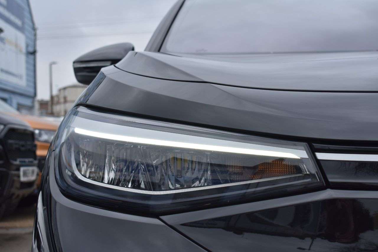 A 2022 VOLKSWAGEN ID4 ID4 181 Pro 77kWh Life SUV 5dr Electric Auto (174 ps) | INCLUDES BATTERY HE A 2022 VOLKSWAGEN ID4 ID4 181 Pro 77kWh Life SUV 5dr Electric Auto (174 ps) | INCLUDES BATTERY HE