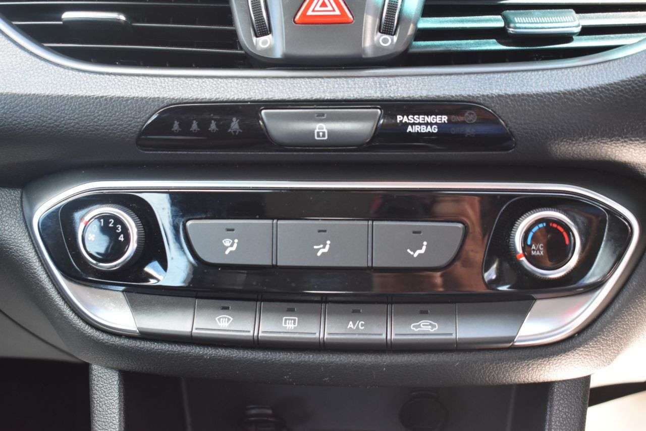 2017 HYUNDAI I30 2017 HYUNDAI I30