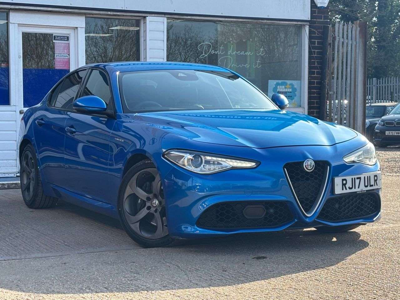 A 2017 ALFA ROMEO GIULIA 2.0T Veloce Saloon 4dr Petrol Auto Euro 6 (s/s) (280 ps) HEATED MEMORY SEAT A 2017 ALFA ROMEO GIULIA 2.0T Veloce Saloon 4dr Petrol Auto Euro 6 (s/s) (280 ps) HEATED MEMORY SEAT