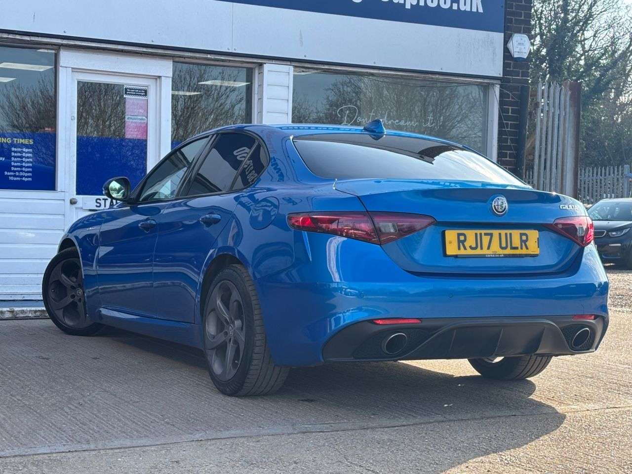 A 2017 ALFA ROMEO GIULIA 2.0T Veloce Saloon 4dr Petrol Auto Euro 6 (s/s) (280 ps) HEATED MEMORY SEAT A 2017 ALFA ROMEO GIULIA 2.0T Veloce Saloon 4dr Petrol Auto Euro 6 (s/s) (280 ps) HEATED MEMORY SEAT