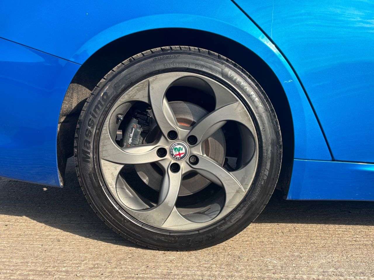 2017 ALFA ROMEO GIULIA 2017 ALFA ROMEO GIULIA