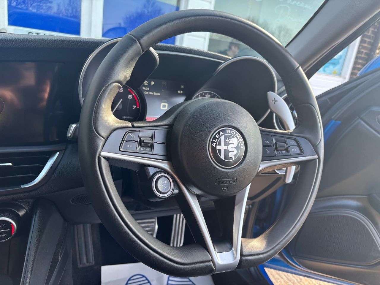 2017 ALFA ROMEO GIULIA 2017 ALFA ROMEO GIULIA