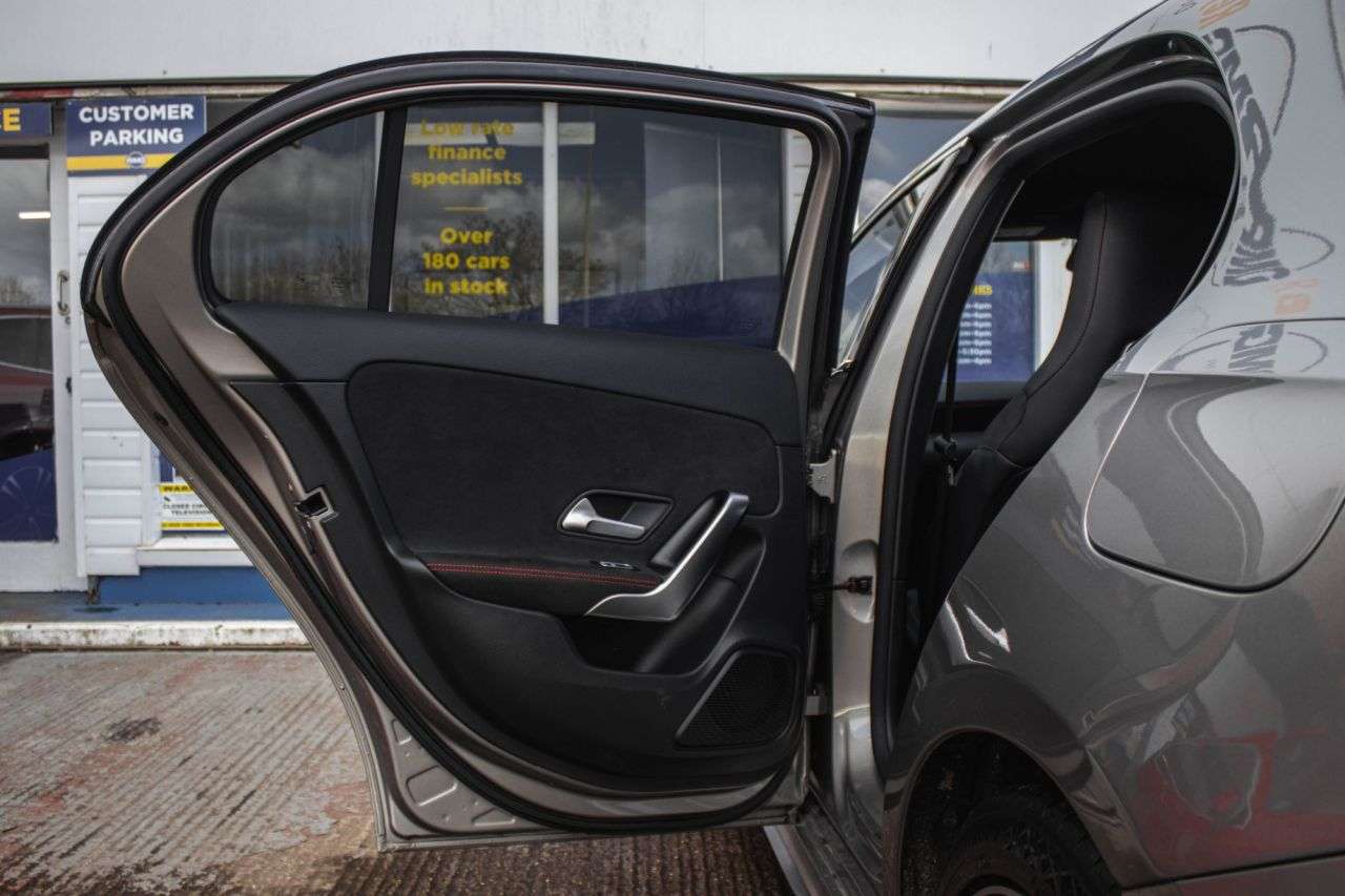 2021 MERCEDES-BENZ A-CLASS 2021 MERCEDES-BENZ A-CLASS