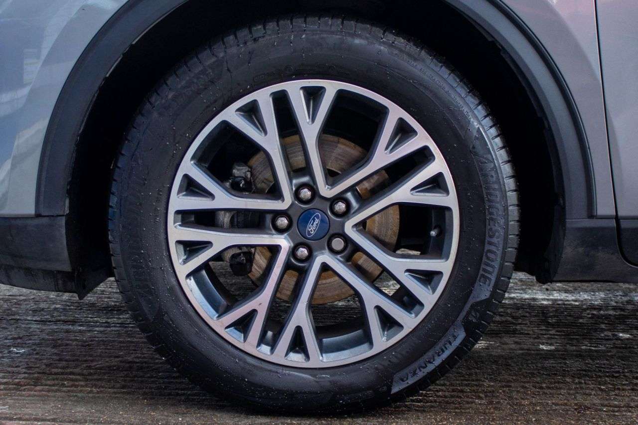 2022 FORD KUGA 2022 FORD KUGA