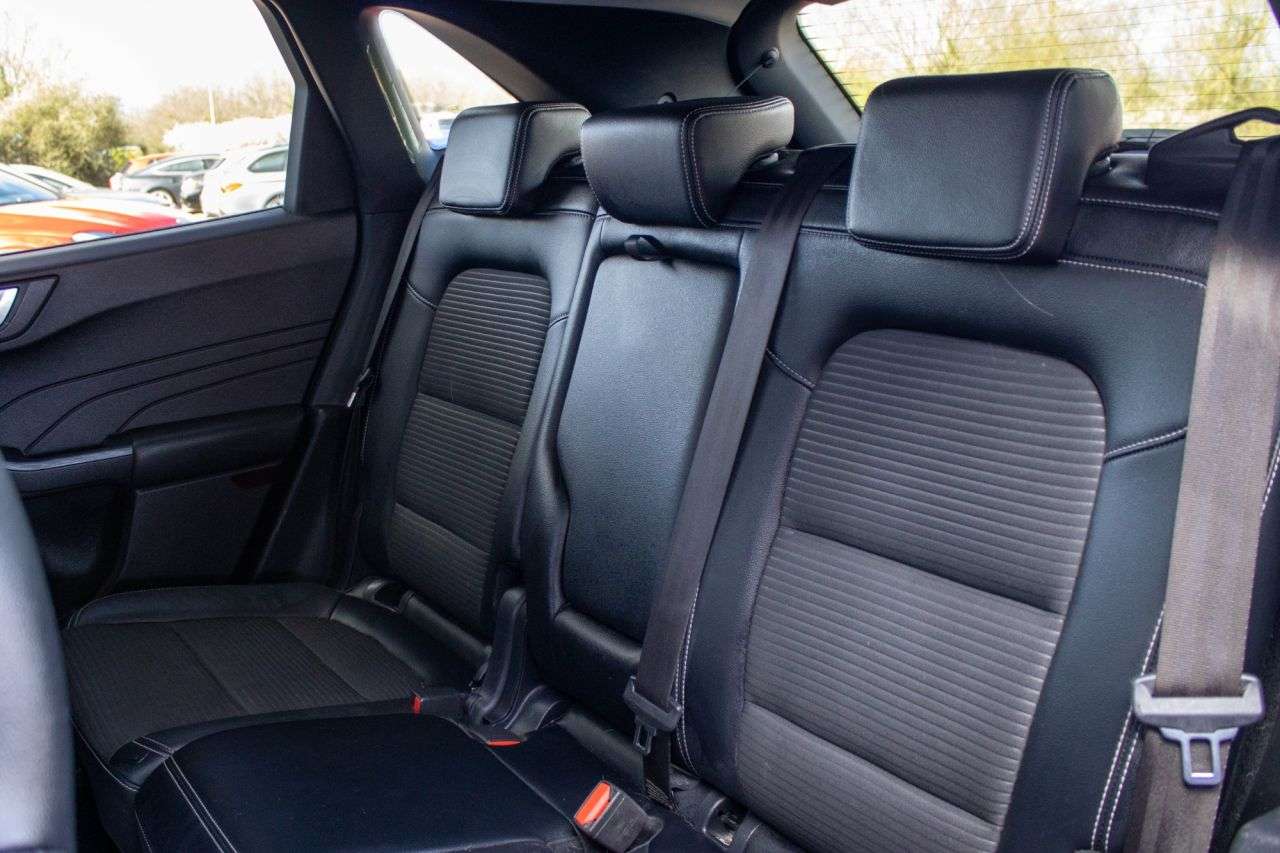 2022 FORD KUGA 2022 FORD KUGA