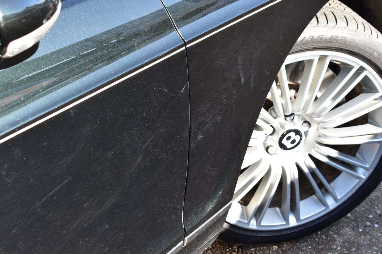 A 2009 BENTLEY CONTINENTAL 6.0 W12 Flying Spur Speed Saloon 4dr Petrol Auto 4WD | REVERSE CAMERA | HEA A 2009 BENTLEY CONTINENTAL 6.0 W12 Flying Spur Speed Saloon 4dr Petrol Auto 4WD | REVERSE CAMERA | HEA