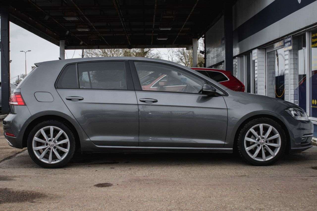 2017 VOLKSWAGEN GOLF 2017 VOLKSWAGEN GOLF
