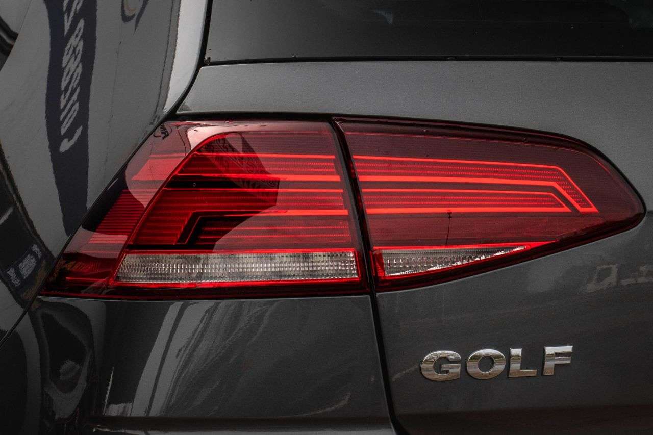 2017 VOLKSWAGEN GOLF 2017 VOLKSWAGEN GOLF