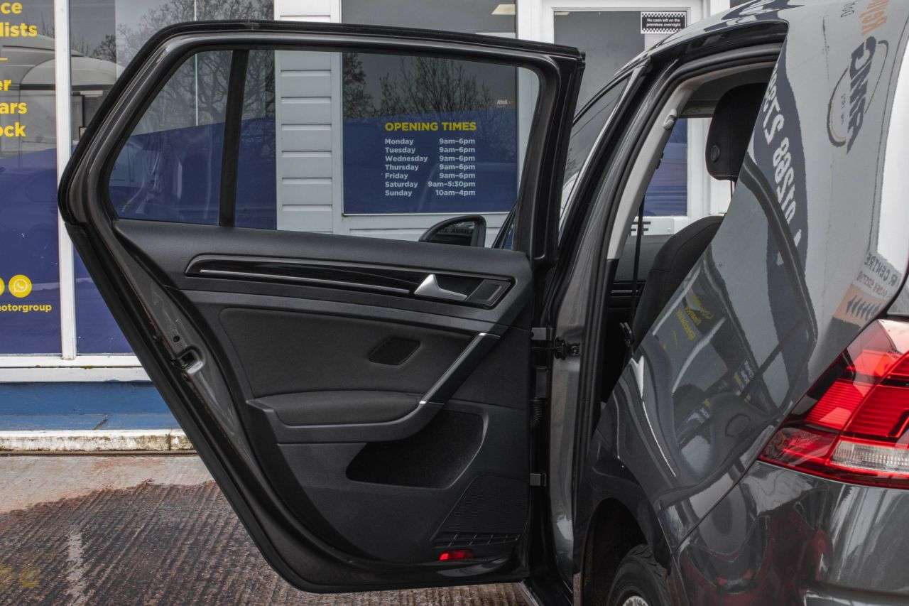 2017 VOLKSWAGEN GOLF 2017 VOLKSWAGEN GOLF