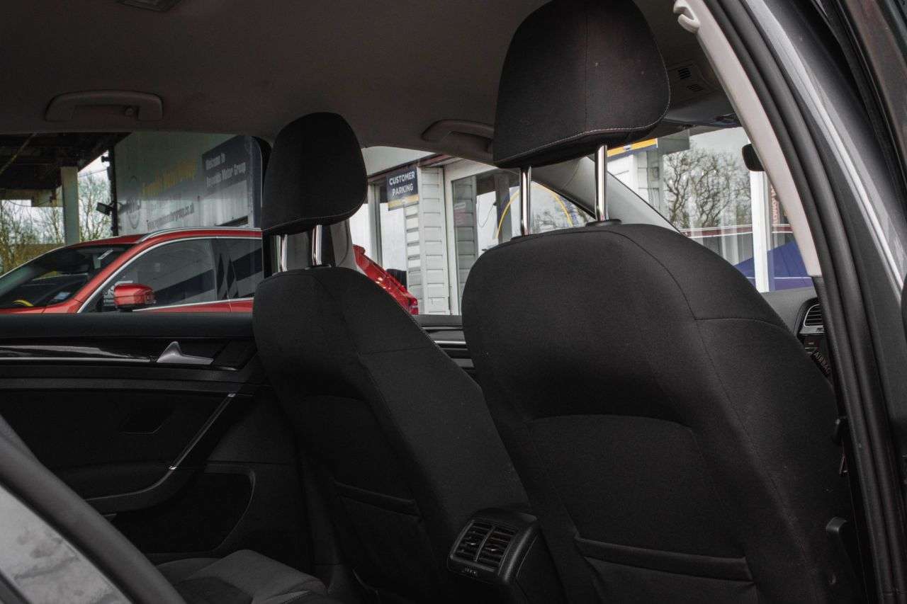 2017 VOLKSWAGEN GOLF 2017 VOLKSWAGEN GOLF