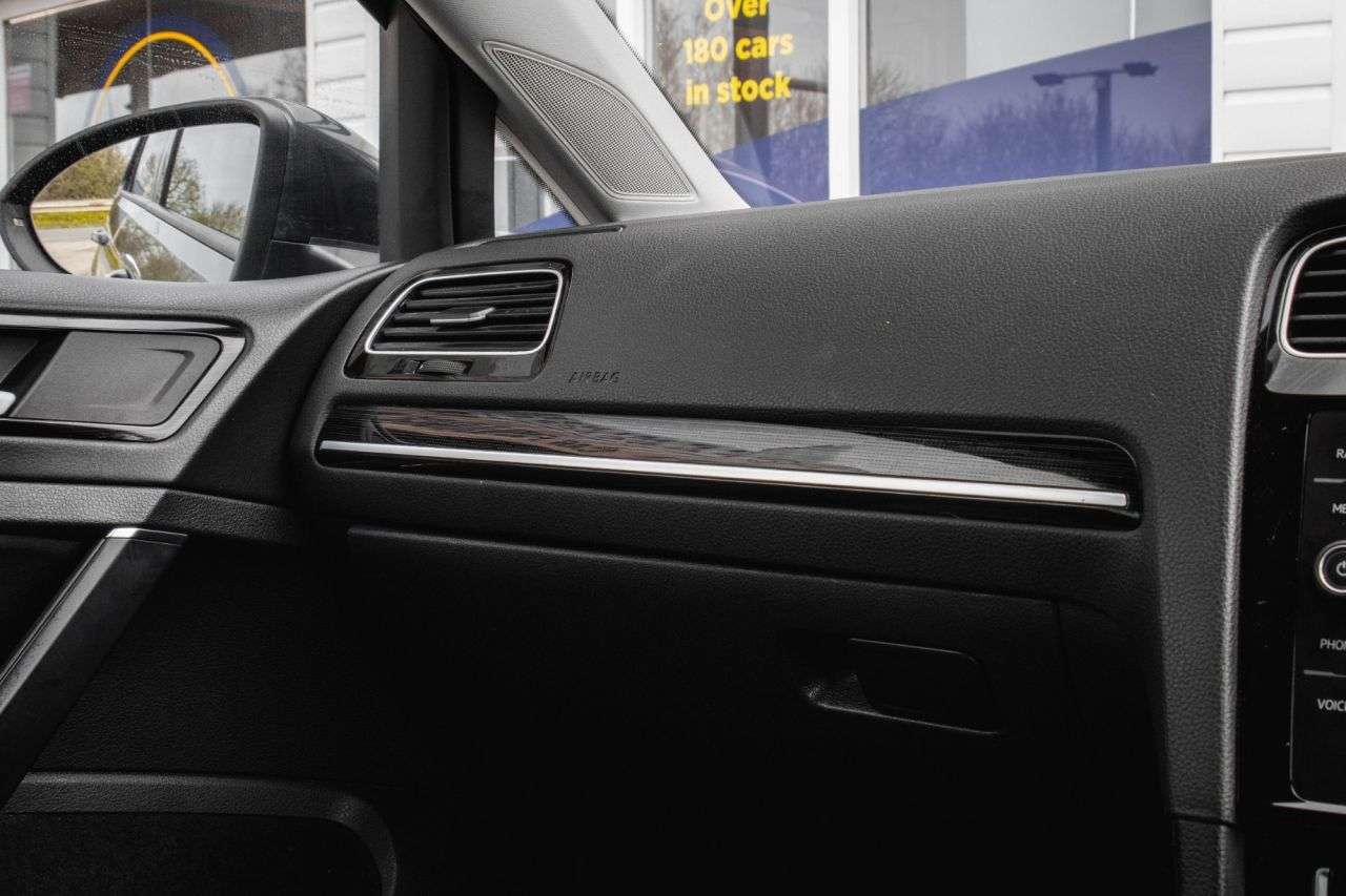 2017 VOLKSWAGEN GOLF 2017 VOLKSWAGEN GOLF