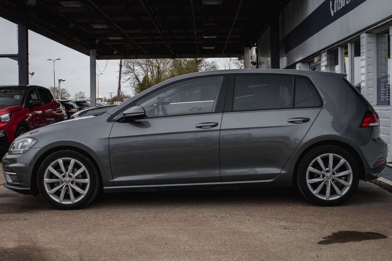 2017 VOLKSWAGEN GOLF 2017 VOLKSWAGEN GOLF