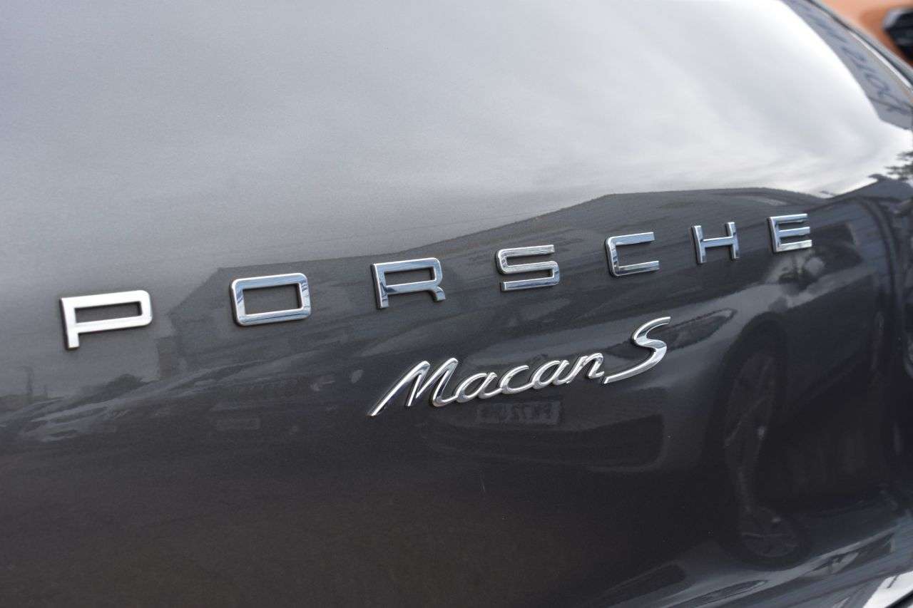 2014 PORSCHE MACAN 2014 PORSCHE MACAN