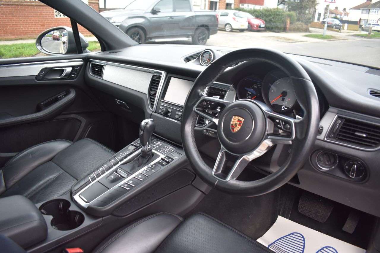 2014 PORSCHE MACAN 2014 PORSCHE MACAN