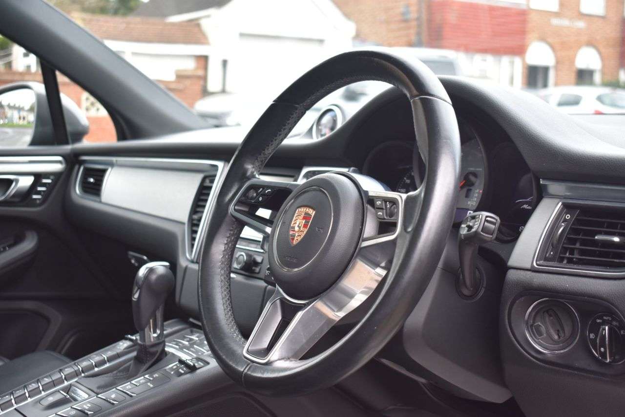 2014 PORSCHE MACAN 2014 PORSCHE MACAN