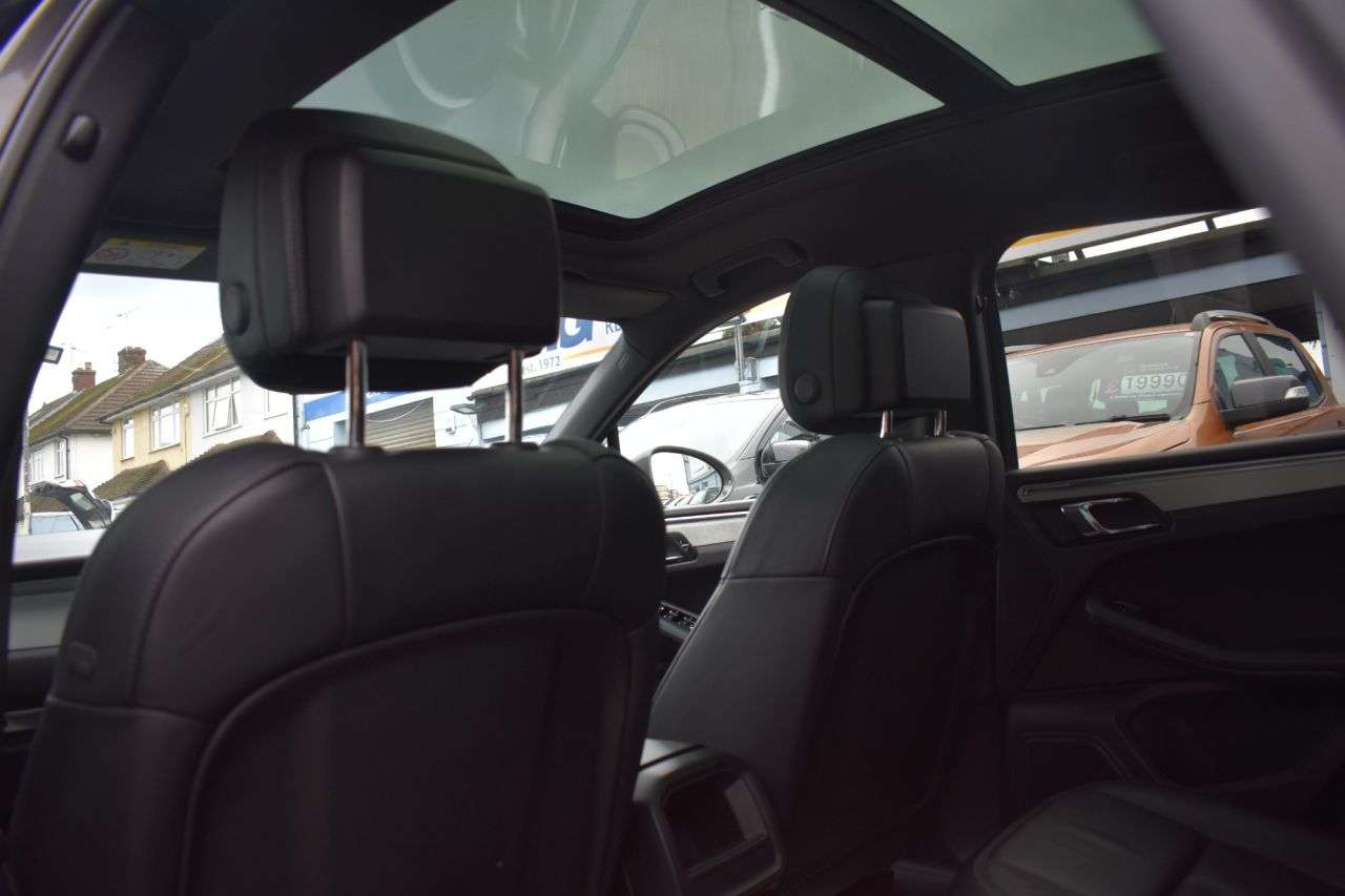 2014 PORSCHE MACAN 2014 PORSCHE MACAN