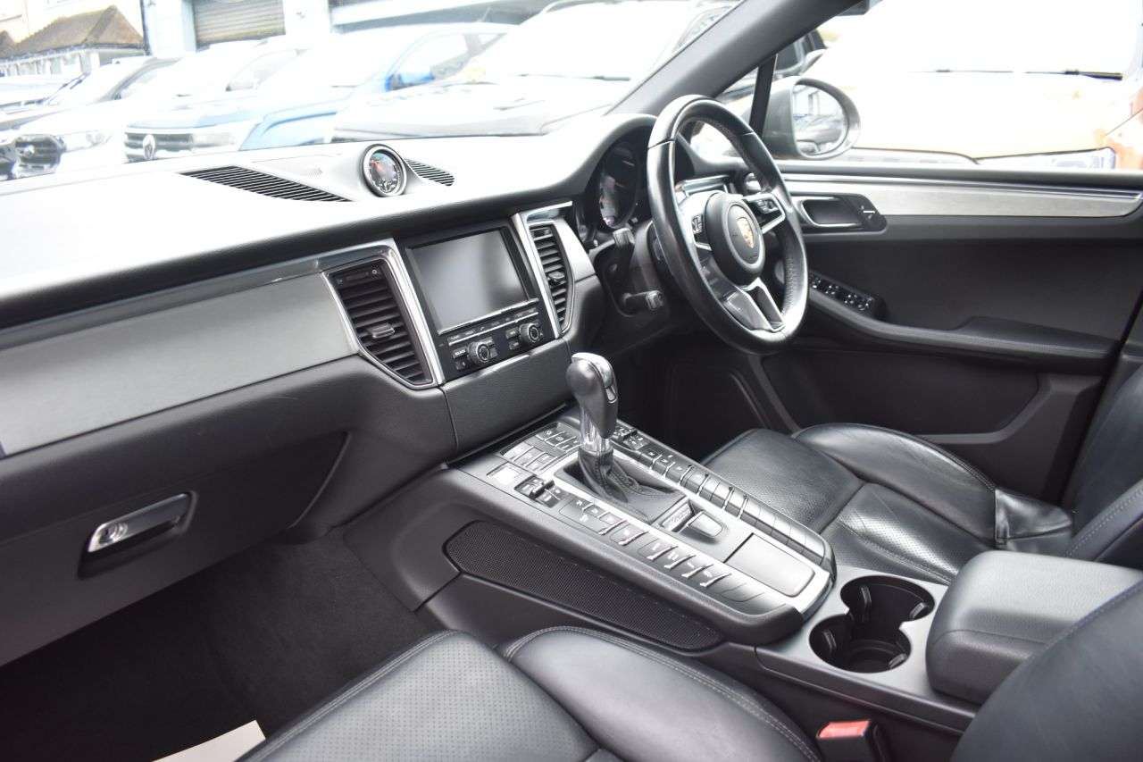 2014 PORSCHE MACAN 2014 PORSCHE MACAN