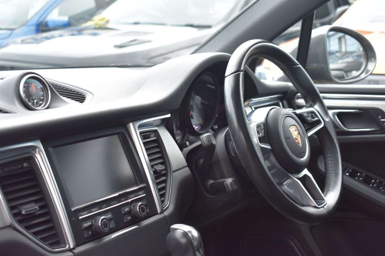 2014 PORSCHE MACAN 2014 PORSCHE MACAN