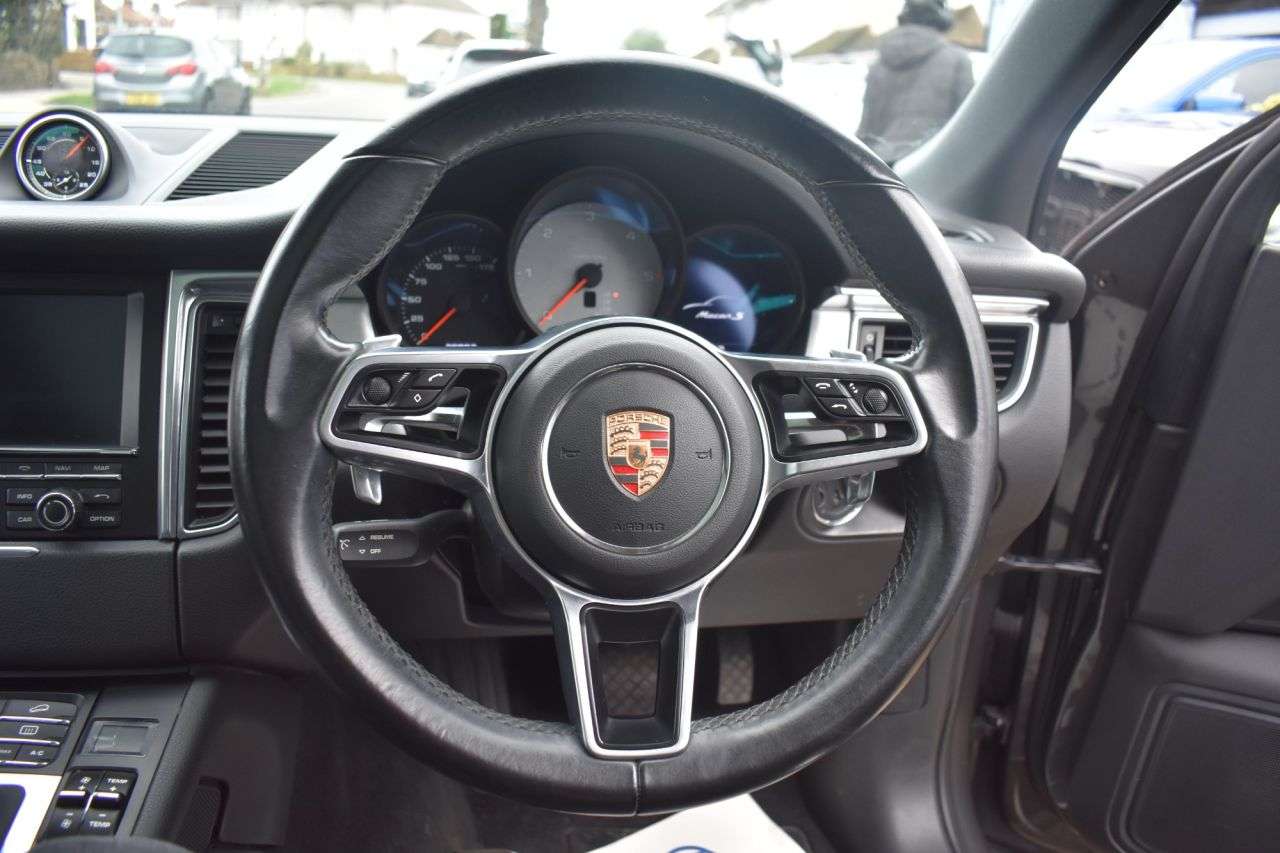 2014 PORSCHE MACAN 2014 PORSCHE MACAN