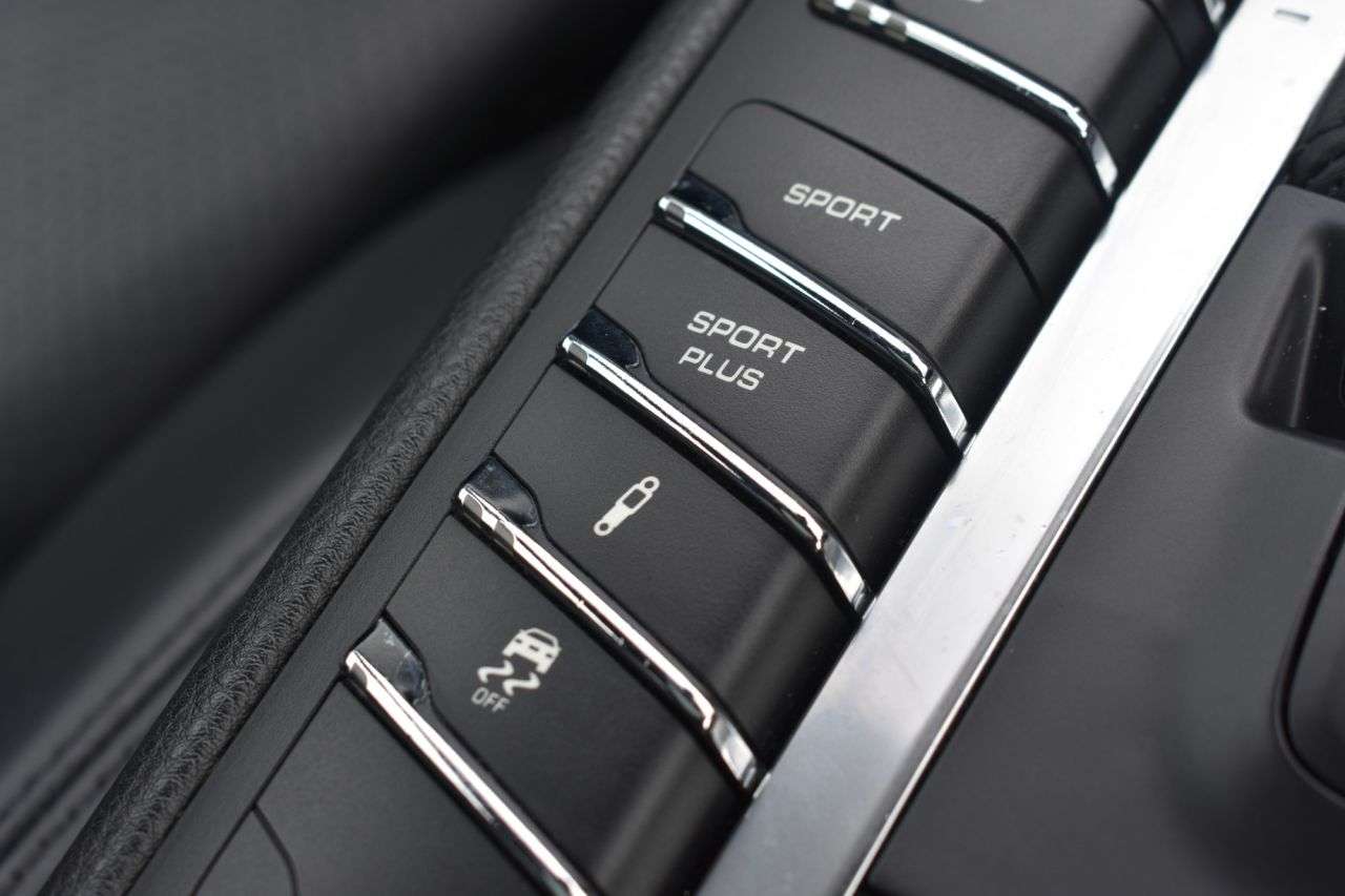 2014 PORSCHE MACAN 2014 PORSCHE MACAN