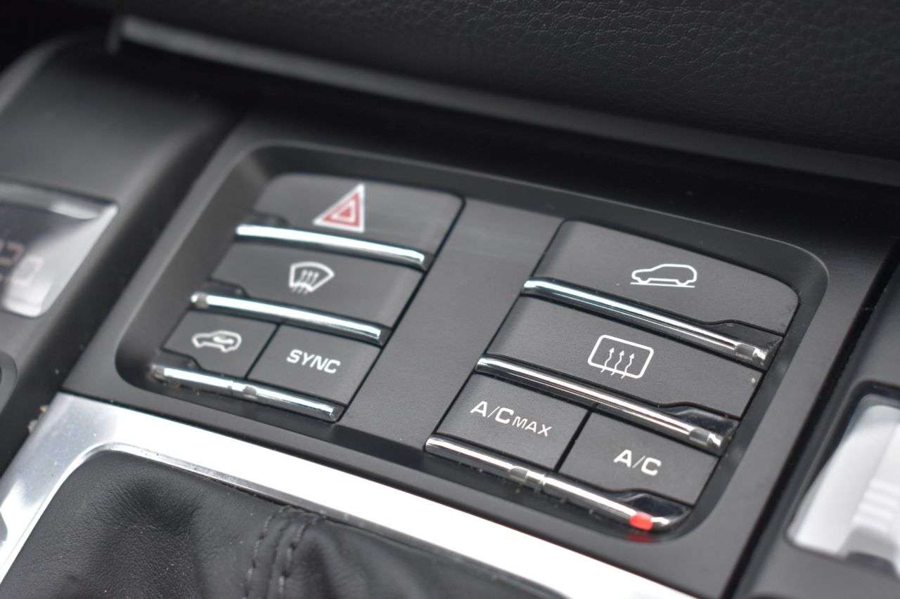 2014 PORSCHE MACAN 2014 PORSCHE MACAN