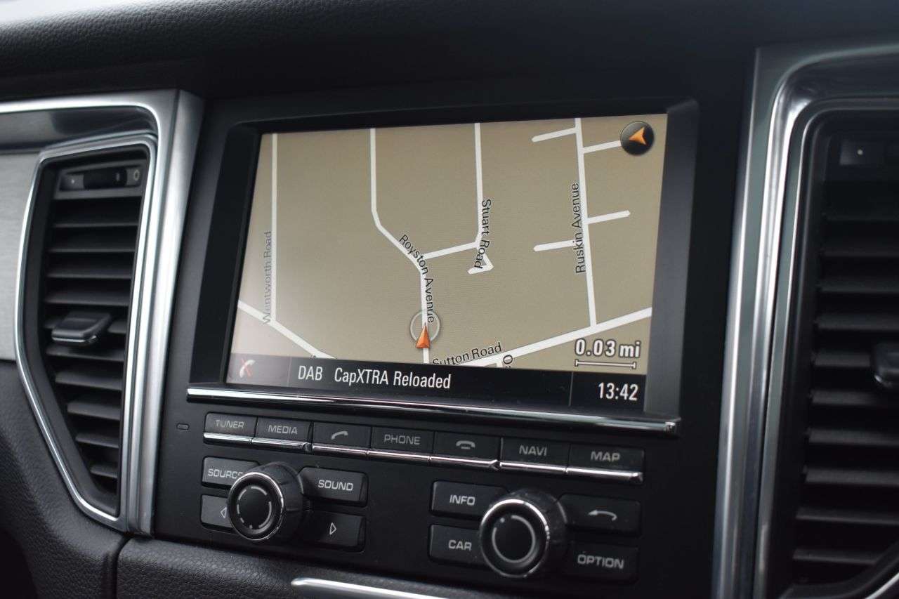 2014 PORSCHE MACAN 2014 PORSCHE MACAN