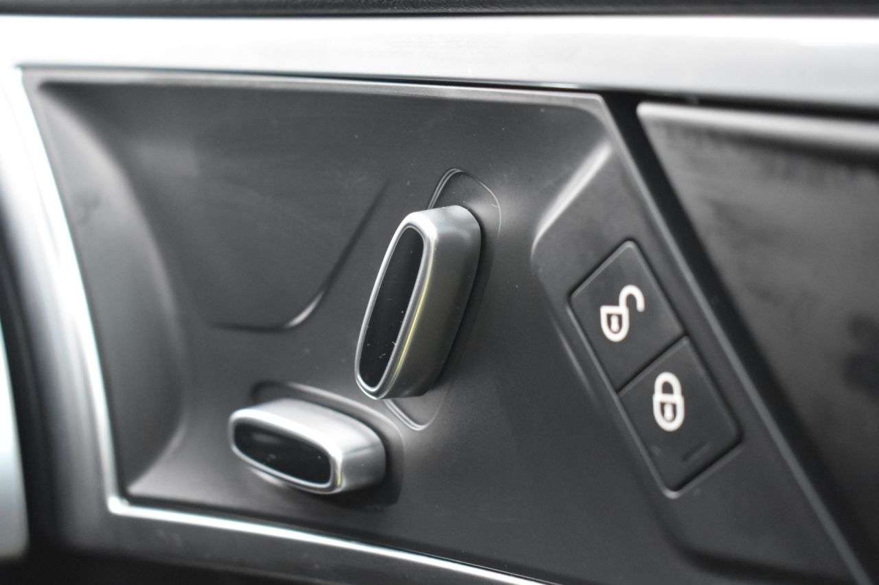 2019 JAGUAR F-TYPE 2019 JAGUAR F-TYPE