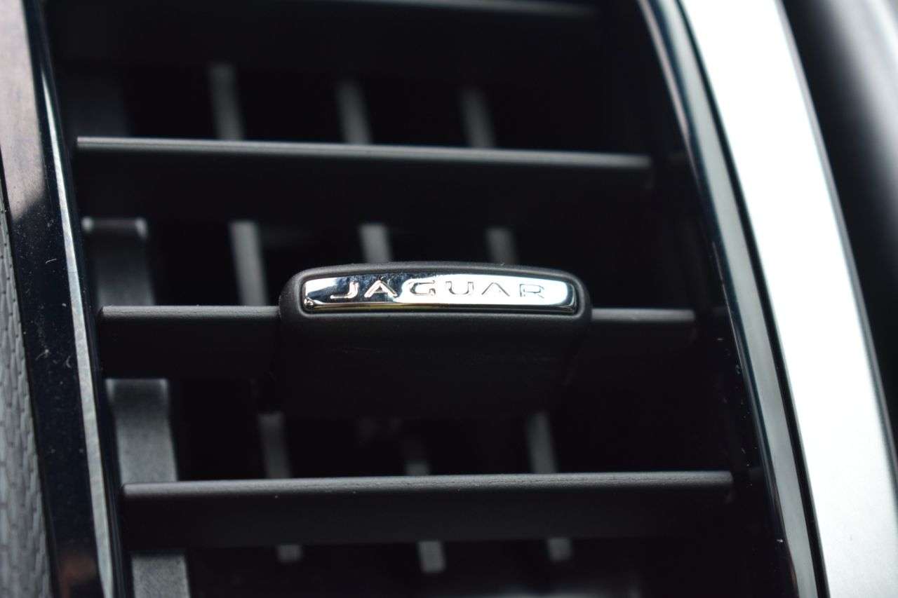 2019 JAGUAR F-TYPE 2019 JAGUAR F-TYPE