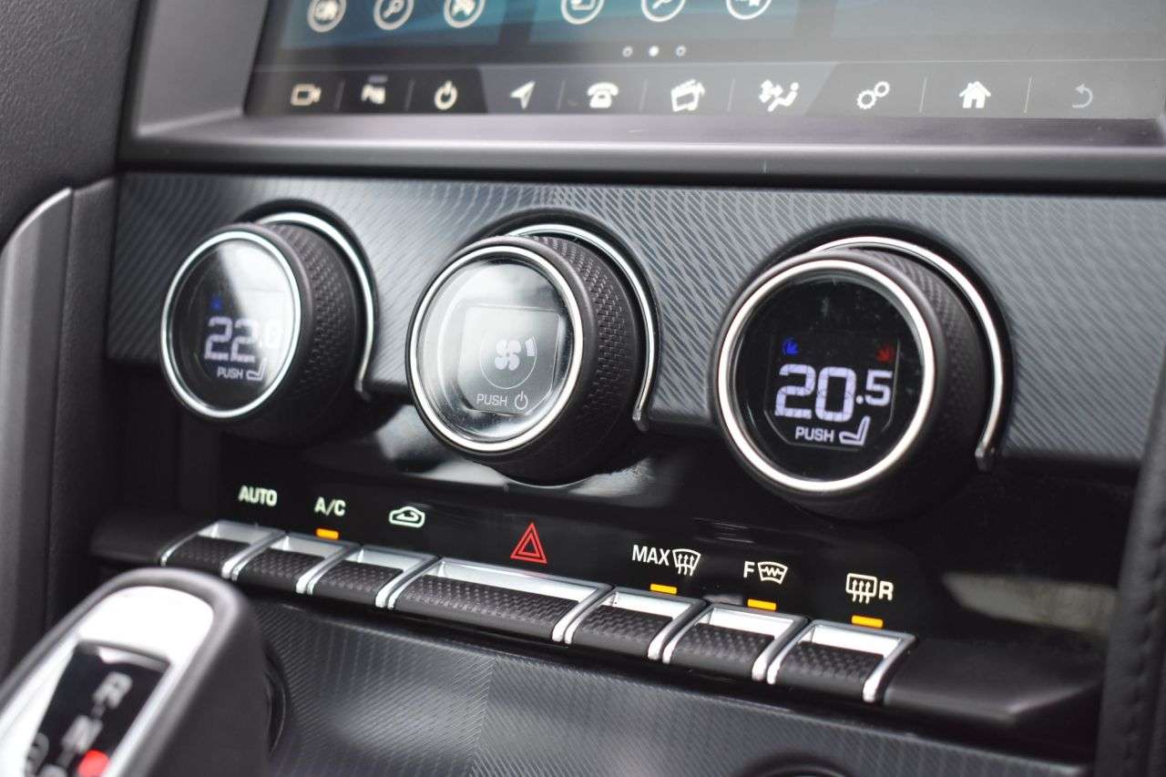 2019 JAGUAR F-TYPE 2019 JAGUAR F-TYPE