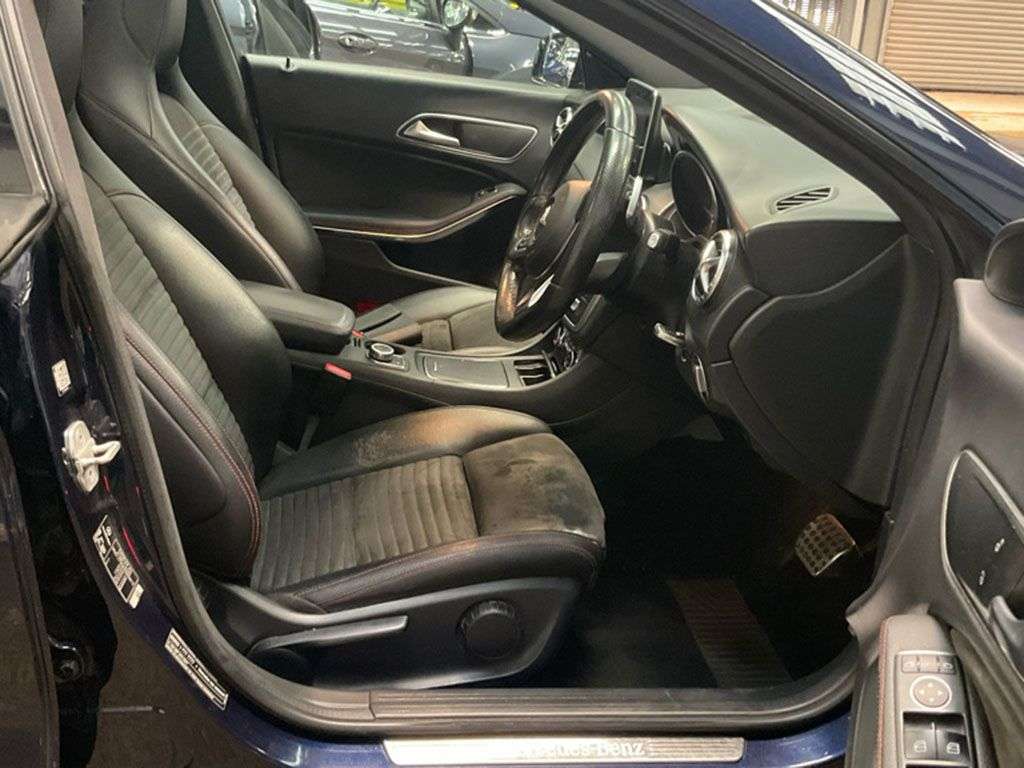 A 2017 MERCEDES-BENZ CLA 2.1 CLA200d AMG Line Shooting Brake 5dr Diesel 7G-DCT Euro 6 (s/s) (136 ps) A 2017 MERCEDES-BENZ CLA 2.1 CLA200d AMG Line Shooting Brake 5dr Diesel 7G-DCT Euro 6 (s/s) (136 ps)