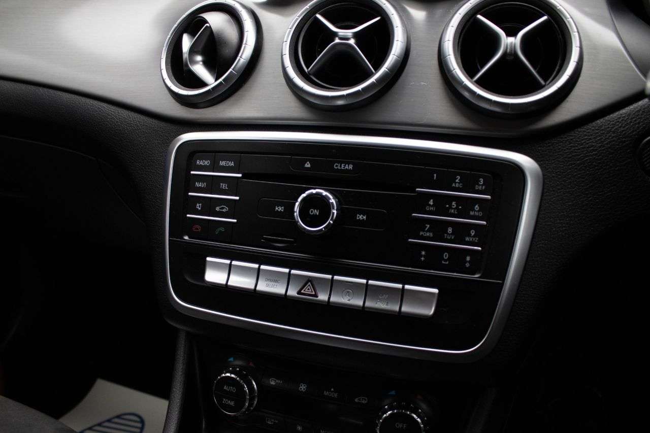 A 2017 MERCEDES-BENZ CLA 2.1 CLA200d AMG Line Shooting Brake 5dr Diesel 7G-DCT Euro 6 (s/s) (136 ps) A 2017 MERCEDES-BENZ CLA 2.1 CLA200d AMG Line Shooting Brake 5dr Diesel 7G-DCT Euro 6 (s/s) (136 ps)