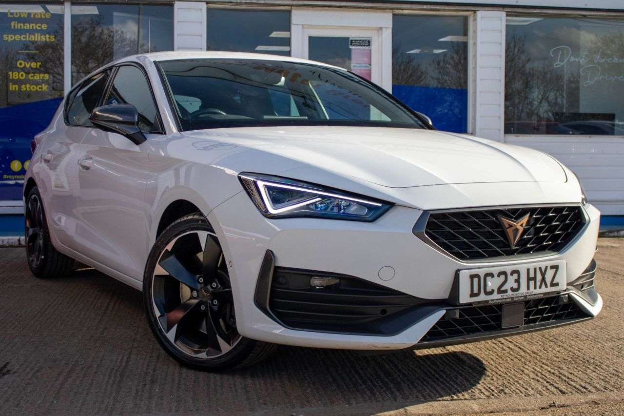 A 2023 CUPRA LEON 2.0 TSI VZ1 Hatchback 5dr Petrol DSG Euro 6 (s/s) (245 ps) HEATED STEERING A 2023 CUPRA LEON 2.0 TSI VZ1 Hatchback 5dr Petrol DSG Euro 6 (s/s) (245 ps) HEATED STEERING