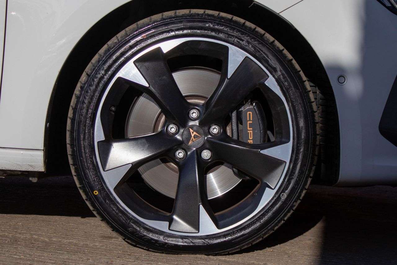 2023 CUPRA LEON 2023 CUPRA LEON