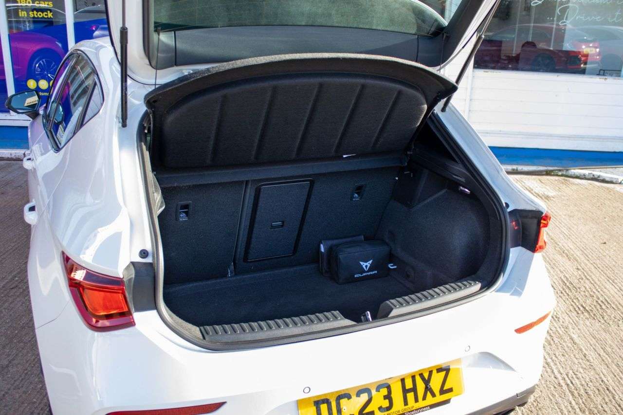 2023 CUPRA LEON 2023 CUPRA LEON