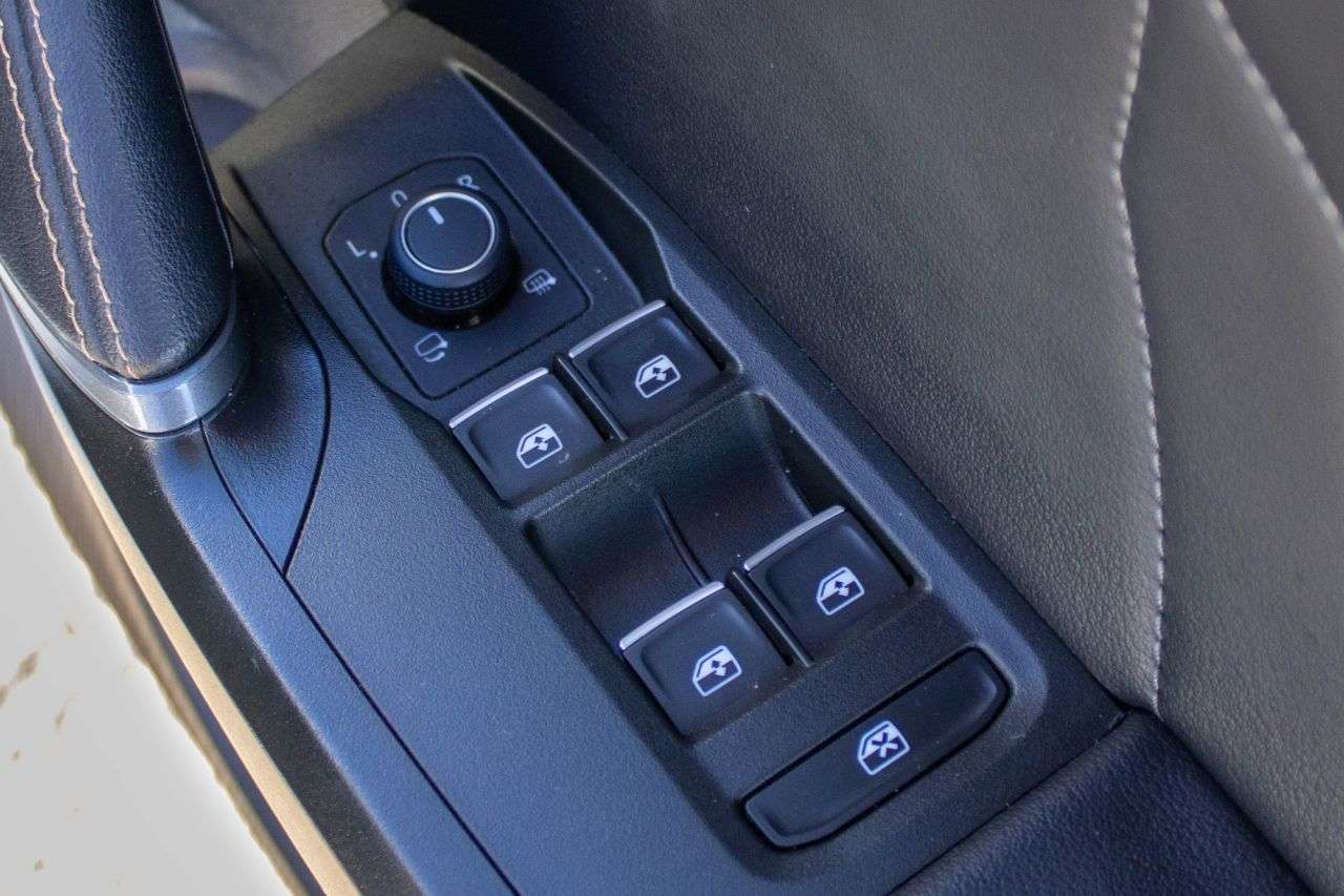 2023 CUPRA LEON 2023 CUPRA LEON