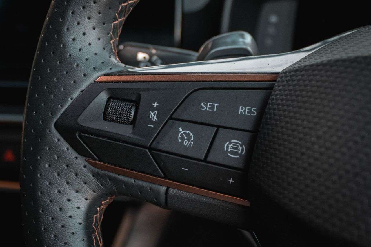 2023 CUPRA LEON 2023 CUPRA LEON