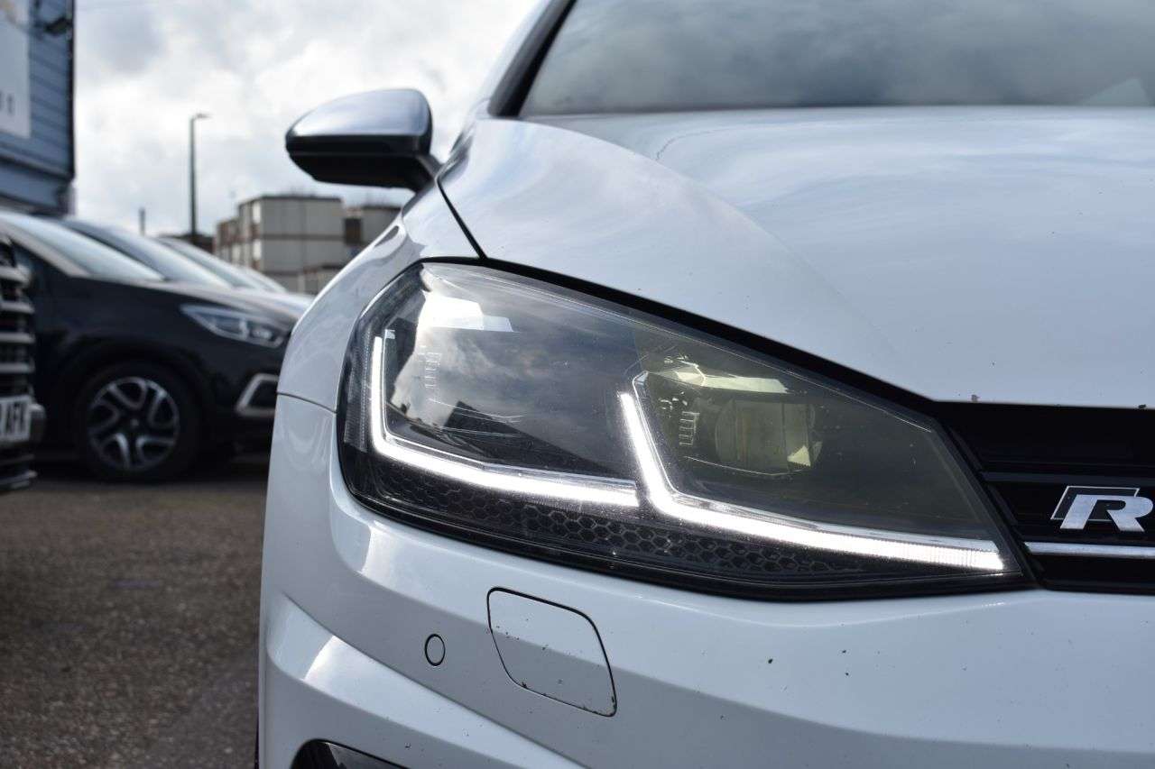 2017 VOLKSWAGEN GOLF 2017 VOLKSWAGEN GOLF