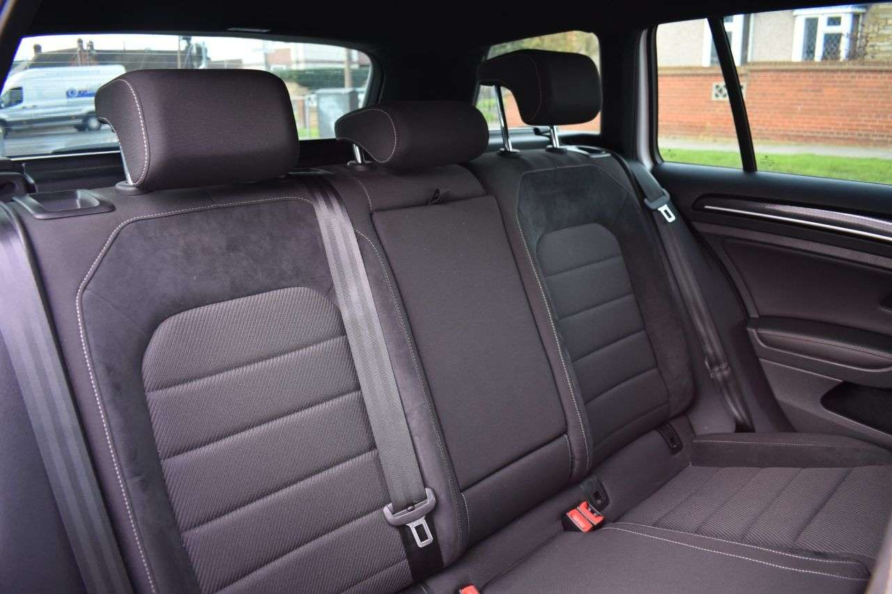 2017 VOLKSWAGEN GOLF 2017 VOLKSWAGEN GOLF