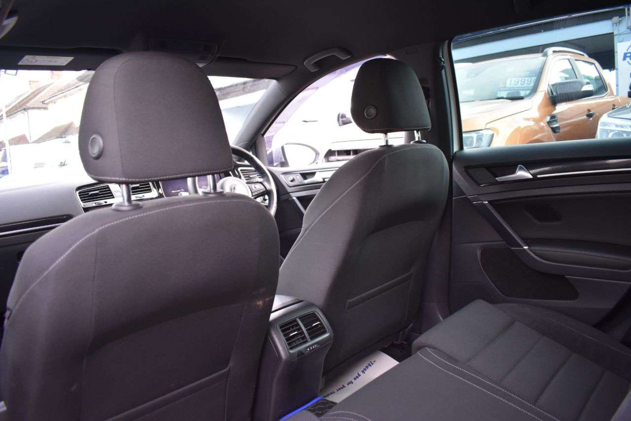 2017 VOLKSWAGEN GOLF 2017 VOLKSWAGEN GOLF