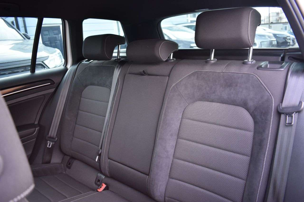 2017 VOLKSWAGEN GOLF 2017 VOLKSWAGEN GOLF