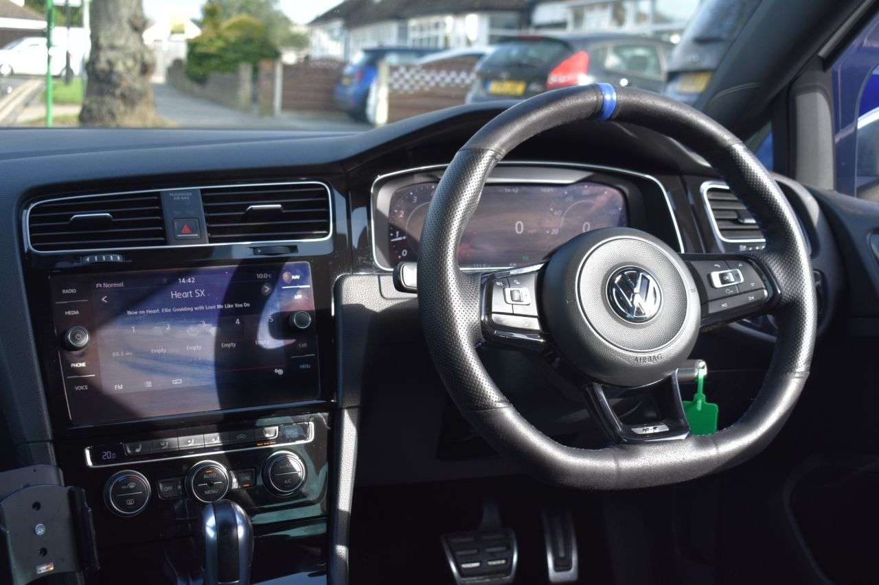 2017 VOLKSWAGEN GOLF 2017 VOLKSWAGEN GOLF