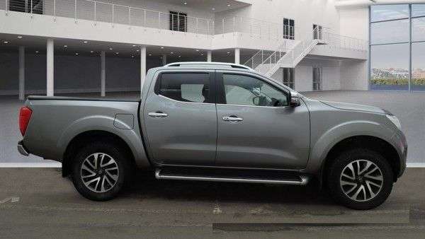 A 2017 NISSAN NAVARA NO VAT 2.3 dCi Tekna Pickup Double Cab 4dr Diesel Auto 4WD Euro 6 (190 ps) A 2017 NISSAN NAVARA NO VAT 2.3 dCi Tekna Pickup Double Cab 4dr Diesel Auto 4WD Euro 6 (190 ps)