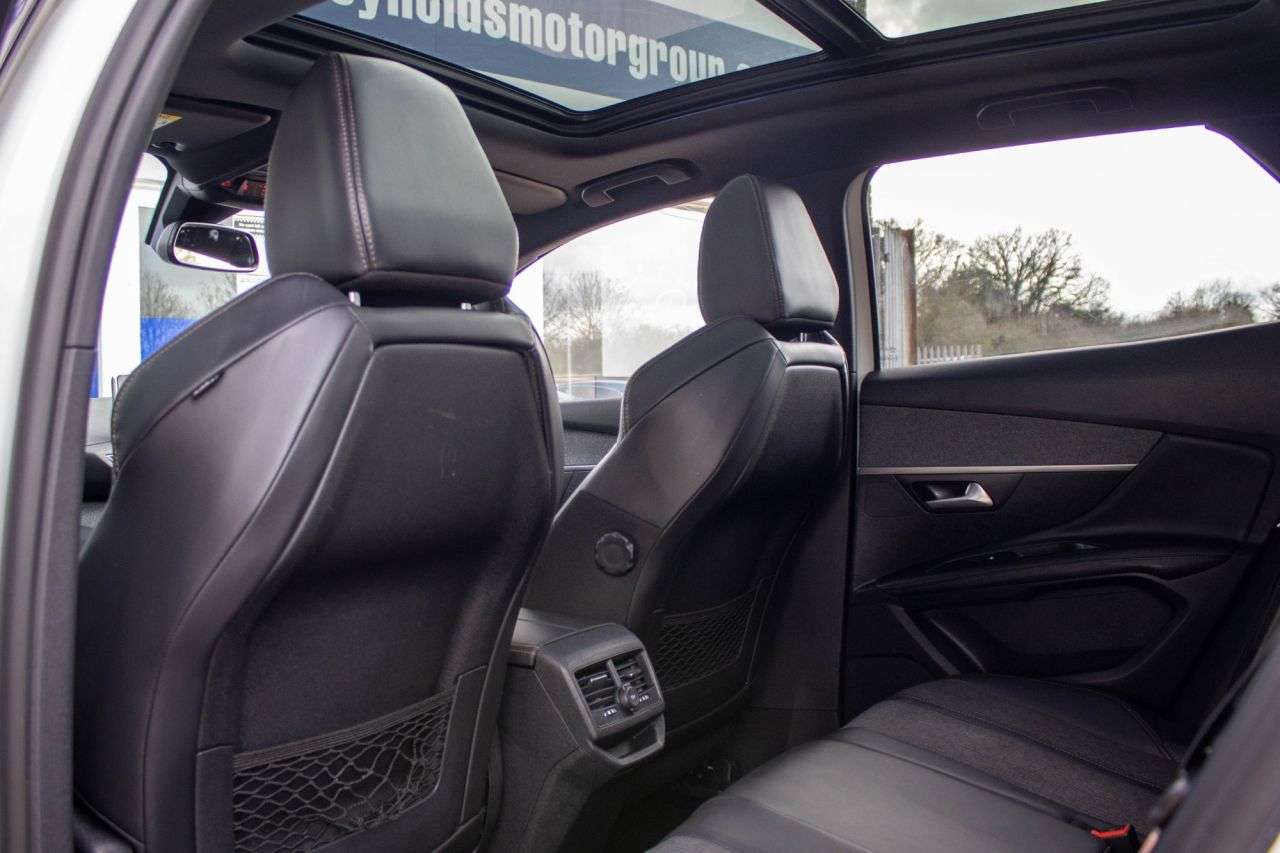 2017 PEUGEOT 3008 2017 PEUGEOT 3008