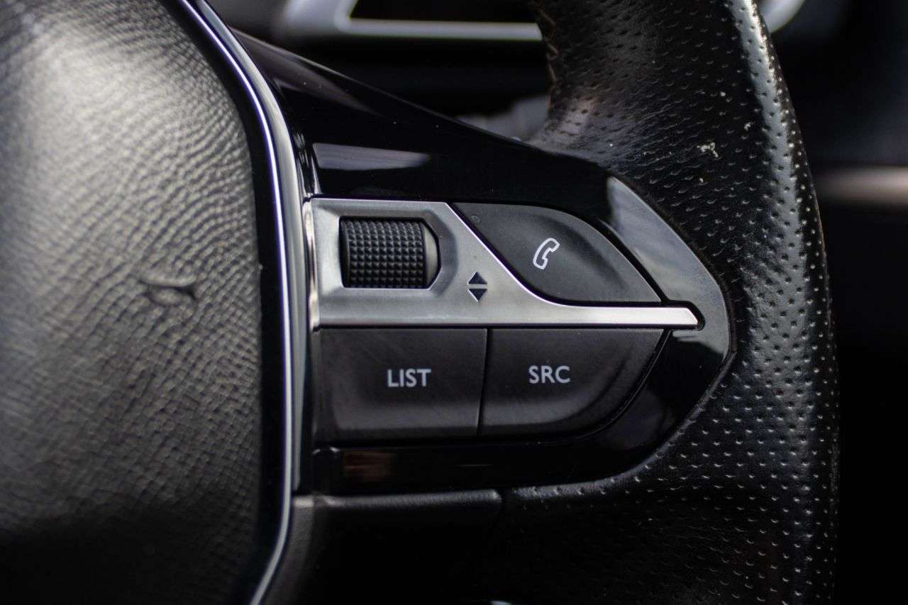 2017 PEUGEOT 3008 2017 PEUGEOT 3008