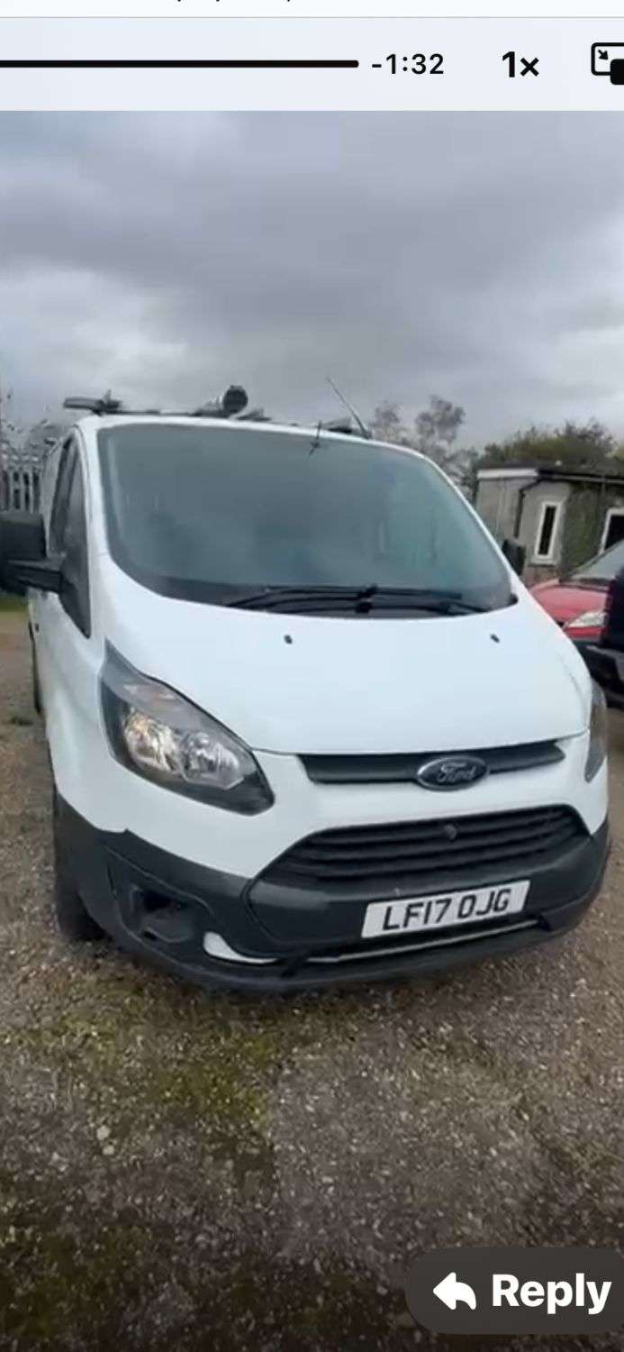 A 2017 FORD TRANSIT CUSTOM NO VAT PART EXCHANGE PRICED TO CLEAR NEEDS SOME BODY WORK DONE 2.0 TDCi 310 A 2017 FORD TRANSIT CUSTOM NO VAT PART EXCHANGE PRICED TO CLEAR NEEDS SOME BODY WORK DONE 2.0 TDCi 310