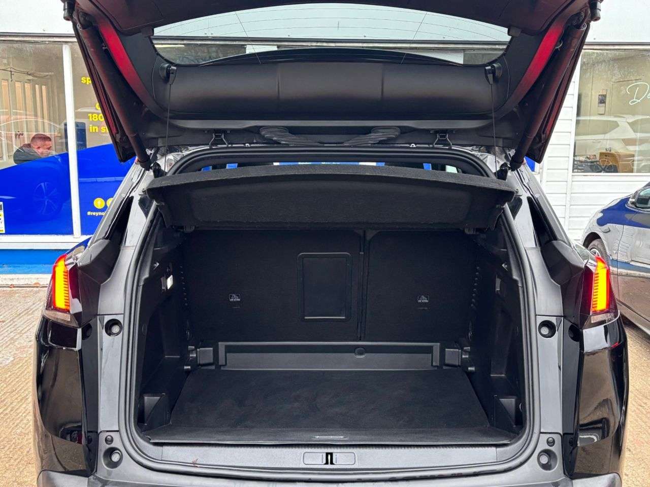 2019 PEUGEOT 3008 2019 PEUGEOT 3008