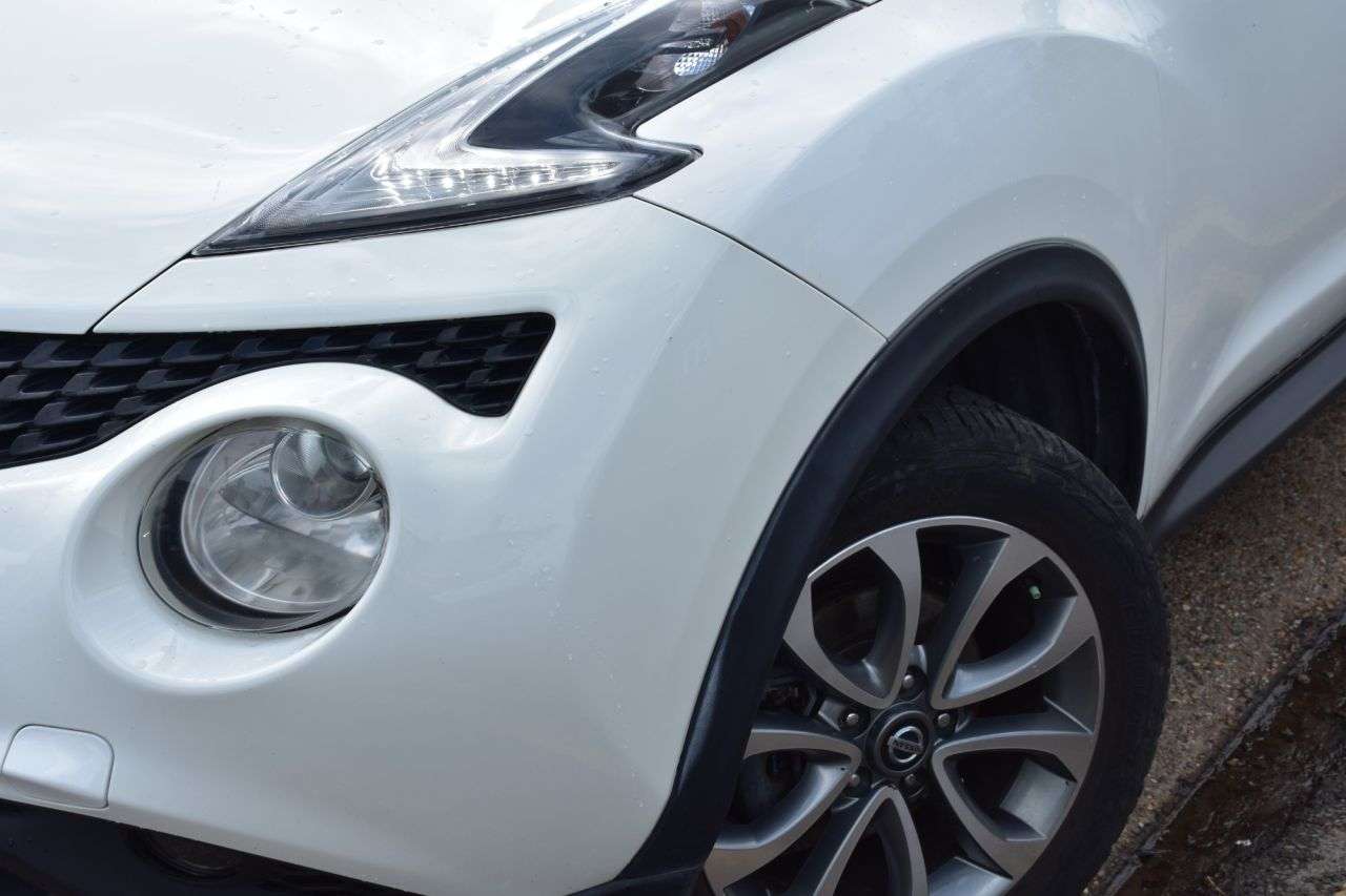 A 2019 NISSAN JUKE 1.6 Tekna SUV 5dr Petrol XTRON Euro 6 | AUTOMATIC | LEATHER TRIM | 360 CAME A 2019 NISSAN JUKE 1.6 Tekna SUV 5dr Petrol XTRON Euro 6 | AUTOMATIC | LEATHER TRIM | 360 CAME