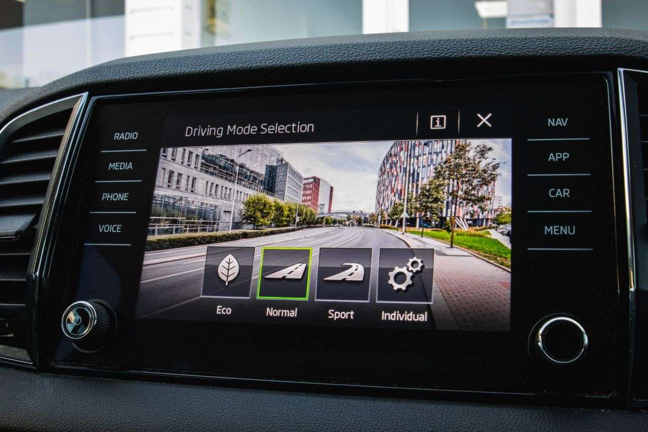 2019 SKODA KAROQ 2019 SKODA KAROQ