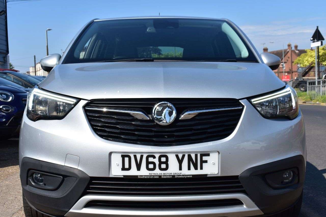 A 2019 VAUXHALL CROSSLAND X 1.2 Turbo GPF Tech Line Nav SUV 5dr Petrol Manual Euro 6 (s/s) (130 ps) A 2019 VAUXHALL CROSSLAND X 1.2 Turbo GPF Tech Line Nav SUV 5dr Petrol Manual Euro 6 (s/s) (130 ps)